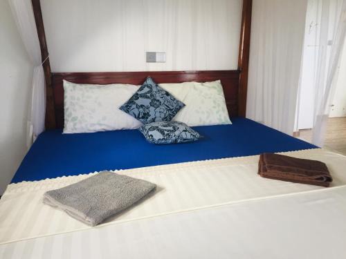 Unawatuna Casa | Hill cottage - ocean view