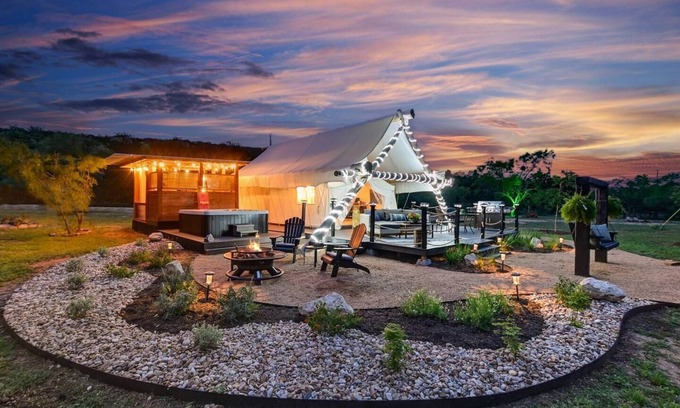 Marble Falls Cabina | Hill Country River Yurt, Hot Tub,Kayaks, Movie Projector, Outside Projector