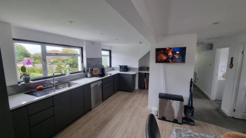Hill Head Casa | Hill Head - Large cottage with sea views - 5 bed, slp 10