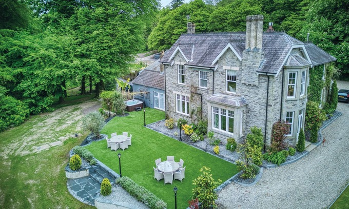 Ludchurch Cabaña | Hill House Country Estate - Princes Gate