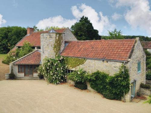 Shapwick Casa | Hill House, Spectacular Rural Home With Hot Tub