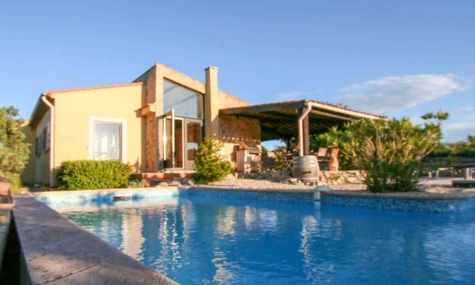 Belvezet Casa | Hill-top haven with private pool & endless views
