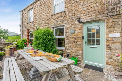 Hawes Casa | Hill View
