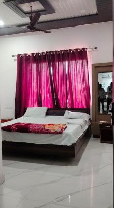 Haldwani Hotel | Hill view