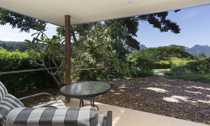 Upper Crystal Creek Cabaña | Hillcrest Mountain View Retreat