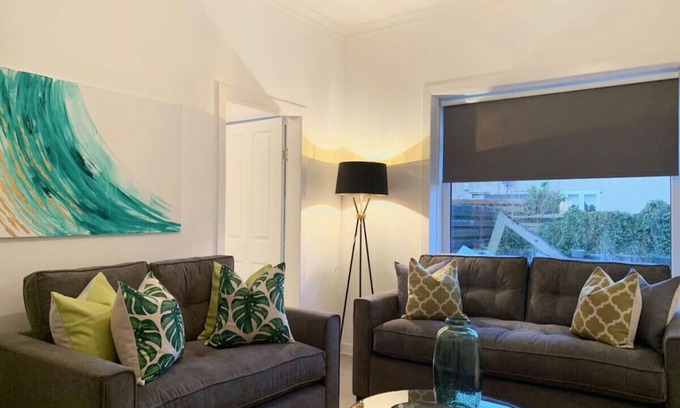 Cardonald Apartamento | Hillington Central - stylish 3 bedroom apartment