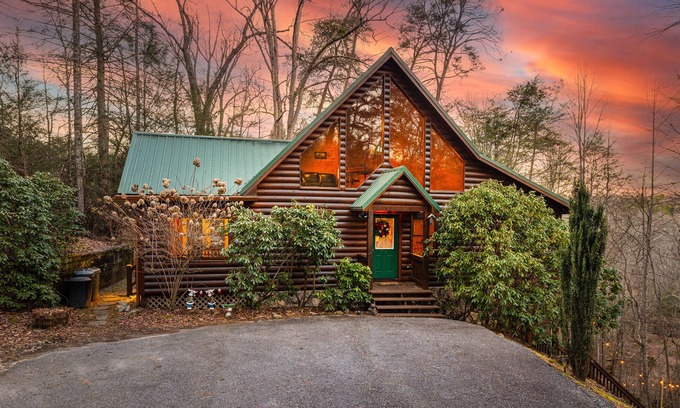 Blue Ridge Chalet De Esquí | Hillside Chalet-HotTub-Billard-FirePit-5 min to BR