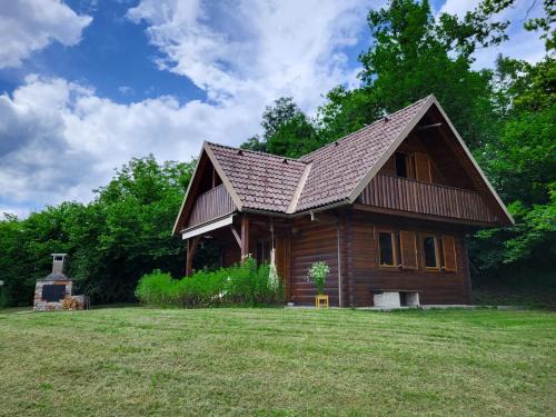 Bodesce Chalet De Esquí | Hillside Cottage
