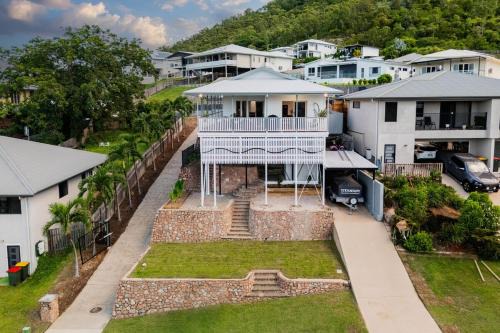 Mount Louisa Apartamento | Hillside Haven - Tranquil Mount Louisa Escape