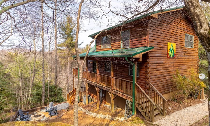 Boone Cabina | Hillside Heaven - Hot tub, pool table, firepit