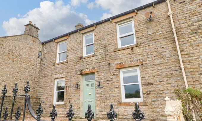 Aysgarth Casa | Hillside House