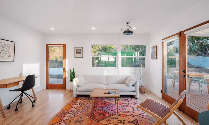 Los Angeles Casa | Hillside House with DTLA Views + Zen Cedar Tub