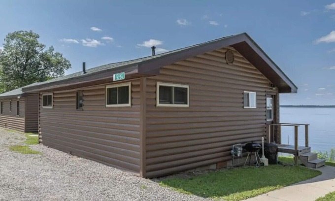 Phelps Cabina | Hillside Resort Cabin #3