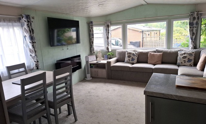 Hastings Apartamento | Hillside retreat - 2 bedrooms sleeps 5