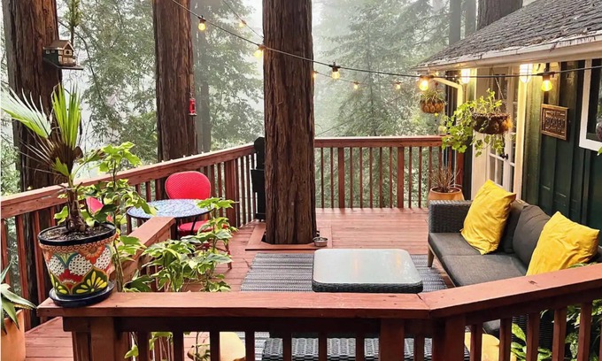 Guerneville Cabaña | Hillside Retreat in the Redwoods w/ Hot Tub, Pet-Friendly
