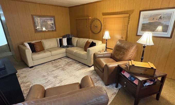 Medina Casa | Hillside Street Lodge