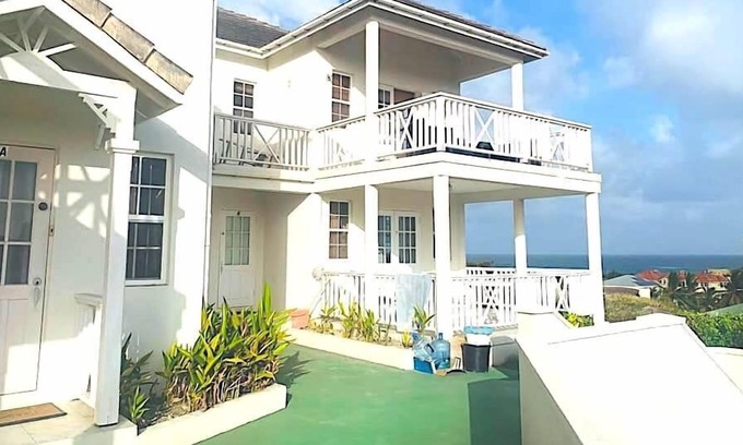 Atlantic Shores Apartamento | Hilltop Apartments