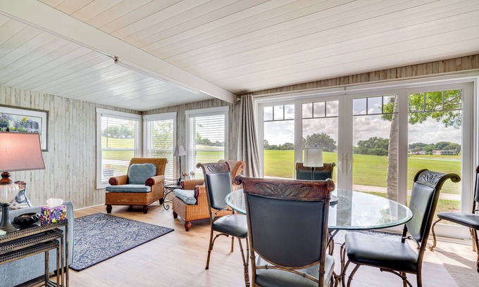 The Villages Cabaña | Hilltop Golf Course Cottage in The Villages!