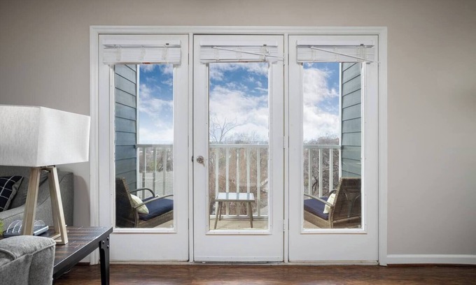 Redmont Park Condominio | Hilltop Hideaway F - King Bed/Free Parking/2 Baths