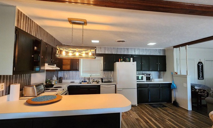 Canadian Casa | Hilltop Home at Rock Creek