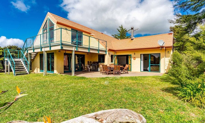 Mangawhai Casa | Retiro Hilltop - Ubicado en las colinas con vistas