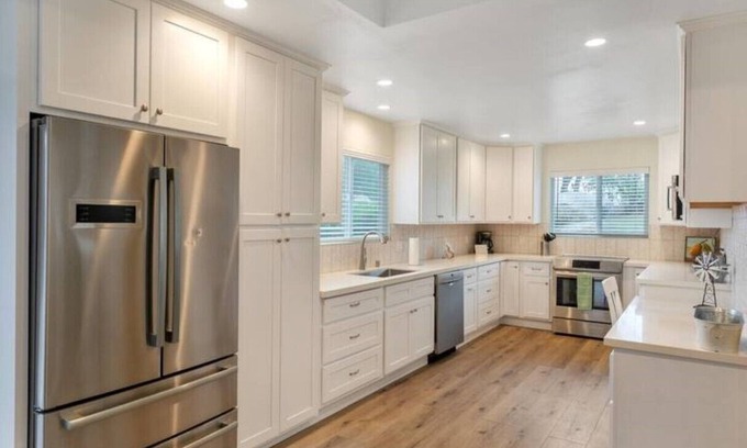 North Ridge Casa | Hilltop Retreat, TWO VILLAS, Private Hiking Trails