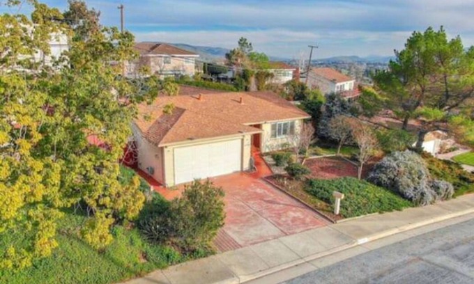 South San Jose Casa | Hilltop view 1-bedrooms single family big backyard