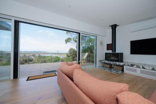 Fairhaven Casa | Hilltop Vistas Pet Friendly