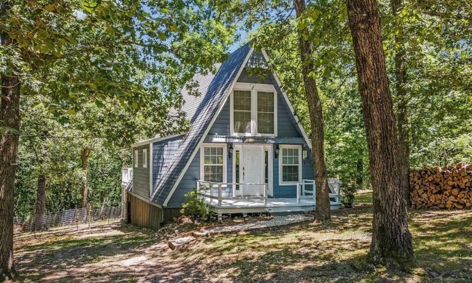 Eucha Casa | ★Hilltop Wooded Bliss♥ - Secluded Near Lake Fenced