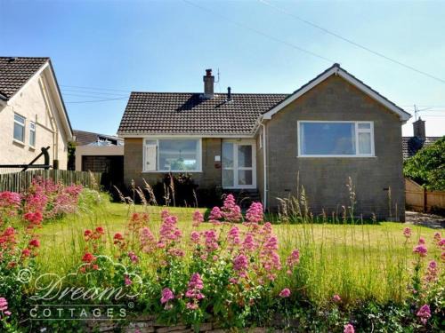 Bridport Casa | Hillview Bungalow