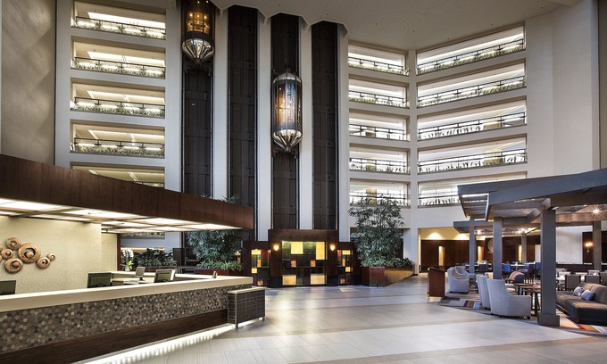 West Bellevue Hotel | Hilton Bellevue