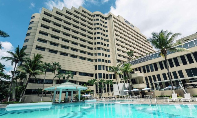 Barrio Kennedy Hotel | Hilton Colon Guayaquil Hotel