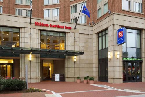 Harbor East Hotel | Hilton Garden Inn Baltimore Inner Harbor