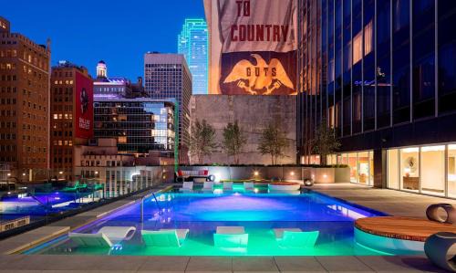 Downtown Dallas Hotel | Hilton Garden Inn Downtown Dallas