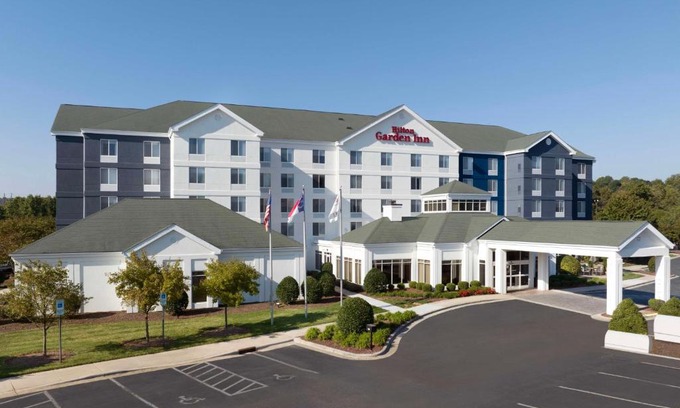Greensboro Hotel | Hilton Garden Inn Greensboro