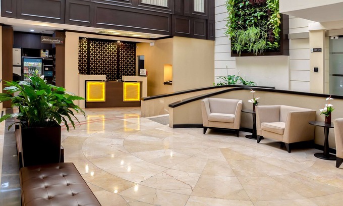 Zona 9 Hotel | Hilton Garden Inn Guatemala City