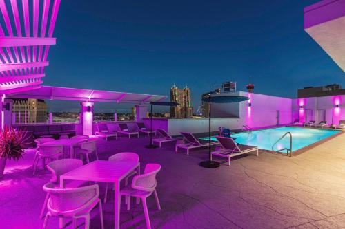 Downtown San Antonio Hotel | Hilton Garden Inn San Antonio Downtown Riverwalk