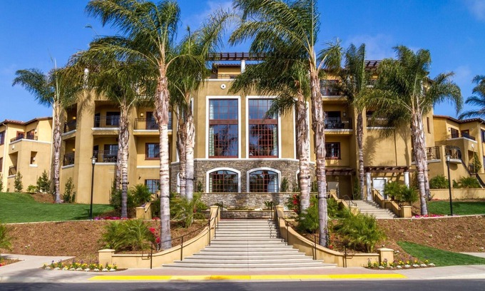 Carlsbad Complejo | Hilton MarBrisa Carlsbad 2 Bedroom Villa - Sleeps 6