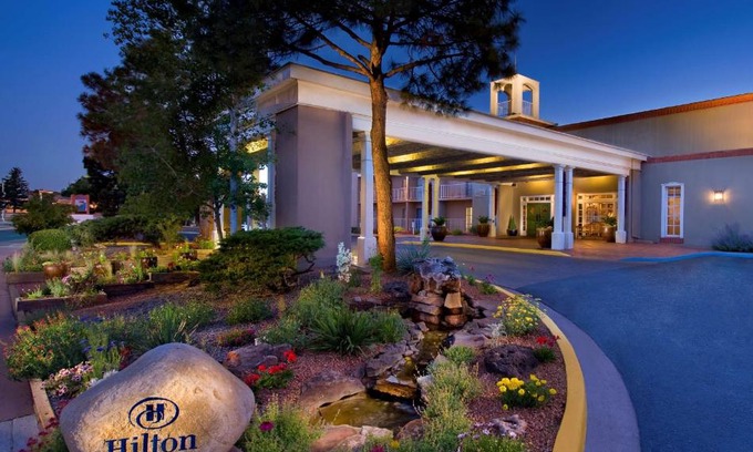 Downtown Santa Fe Hotel | Hilton Santa Fe Historic Plaza