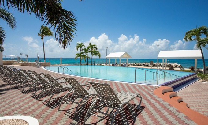Pelican Key Complejo | Hilton Vacation Club Flamingo Beach St. Maarten