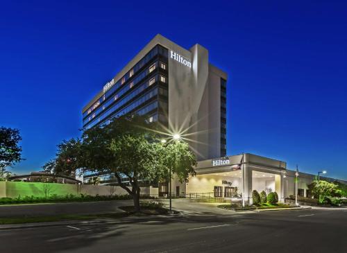 Brazos Hotel | Hilton Waco