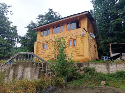Brein Casa | Himalayan Huts