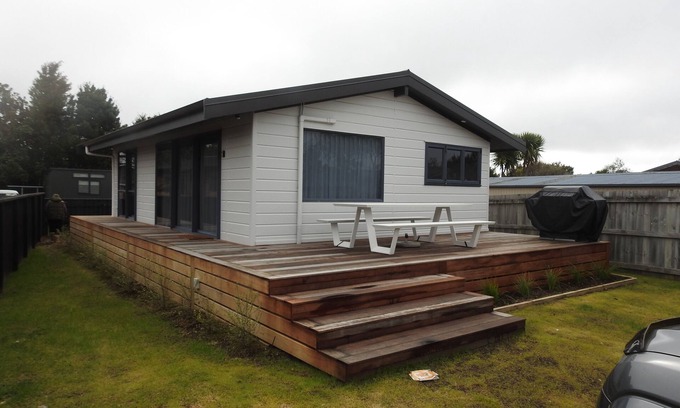 Tokaanu Casa | Hinenamu Cottage -Two Bedroom and located in a quiet Cul de Sac!