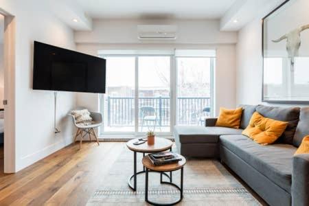 Little Italy Apartamento | Hip, Stylish Apartment In Little Italy by Den Stays