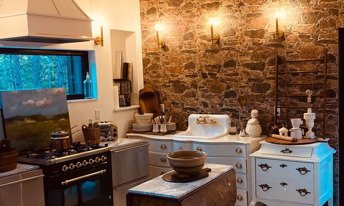 Bailey Cabaña | Hippie antique cottage