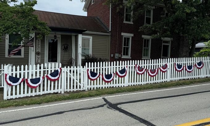 West Middletown Casa | Historic and reportedly haunted1846 fully restored pet-friendly house for you.