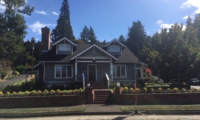 Fairmont Apartamento | Historic 1910 Home on Fairmount Blvd walking distance to University of Oregon