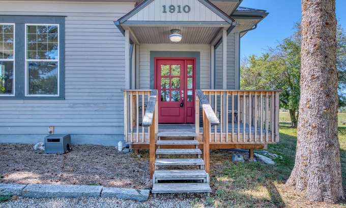 Corvallis Casa | Historic 1910 Schoolhouse in the heart of the Bitterroot Valley