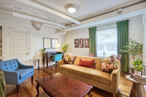 Southmoreland Apartamento | Historic 1Bdrm - Parking - Walk to Restaurants & Westport!