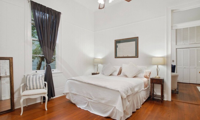 West Riverside Casa | Historic 1BR house in Uptown New Orleans